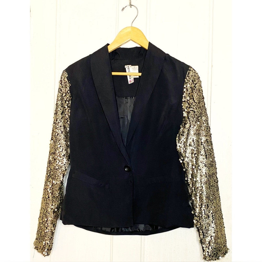 Mimi Chica : size M : sequin formal new year’s eve holiday v-neck blazer jacket